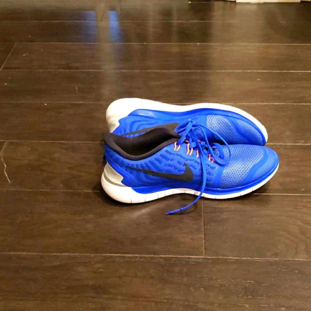 Nike training sneakers